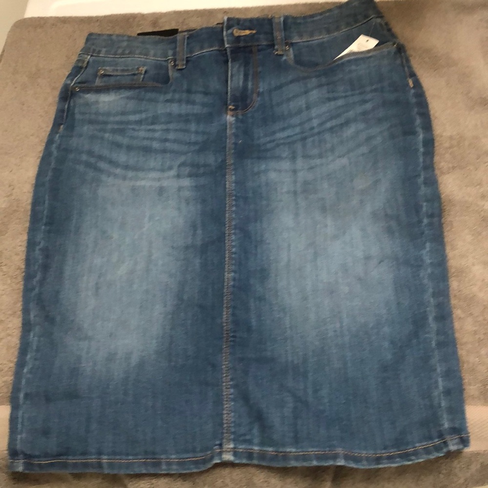 Gap jean skirt